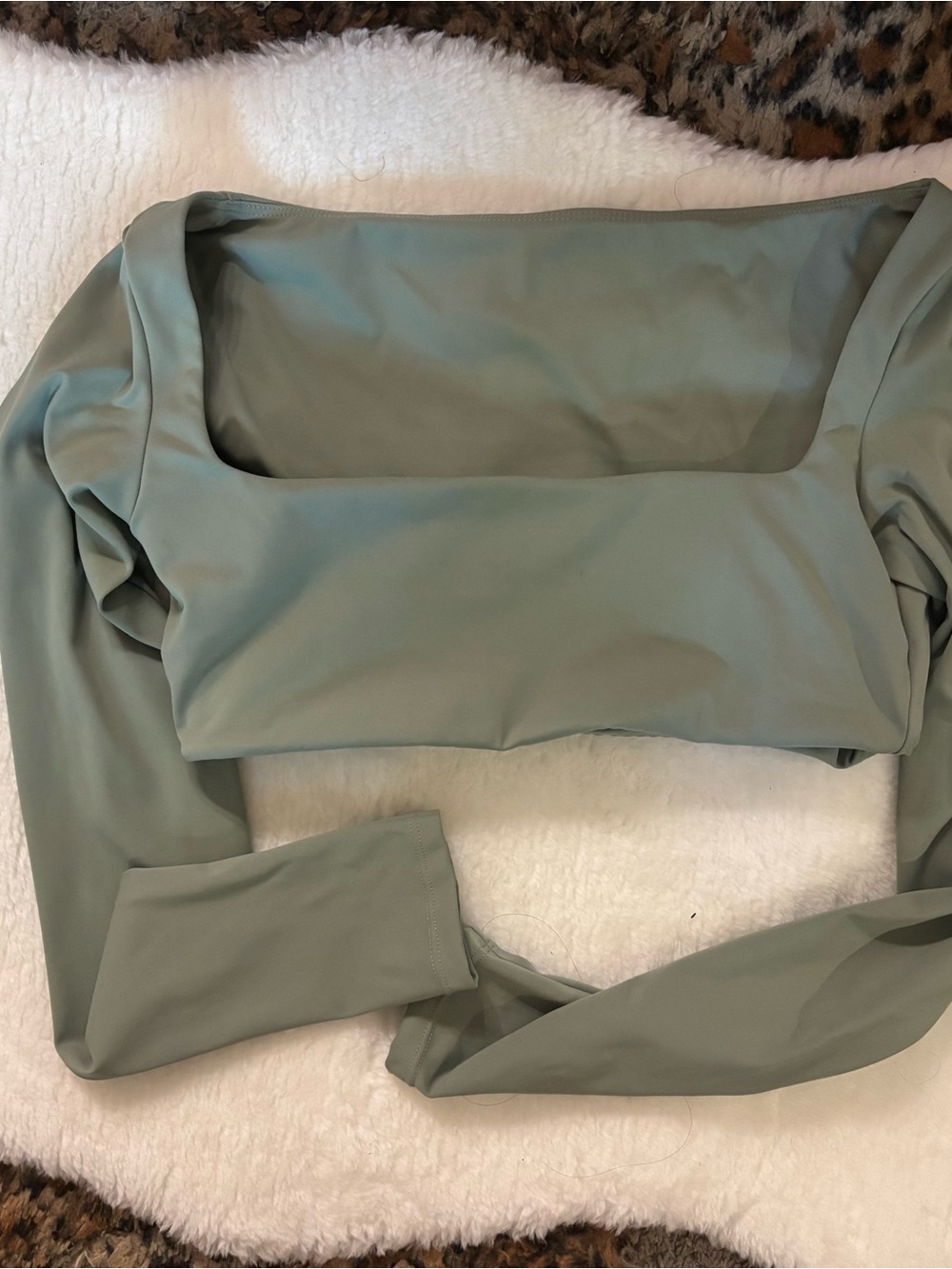 active crop top